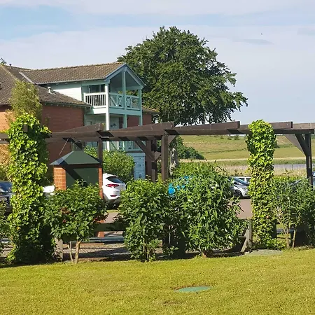 Apartment 10 Im Fischerhaus Am Neuensiener Sellin (Rugen)